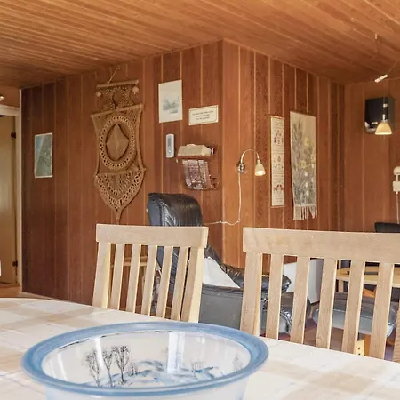 6 Person In Lokken-by Traum 洛肯